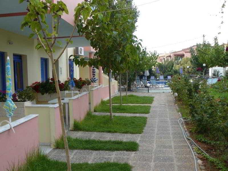 Leonidas Studios & Apartments Georgioupoli Exterior foto