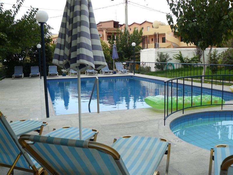 Leonidas Studios & Apartments Georgioupoli Exterior foto
